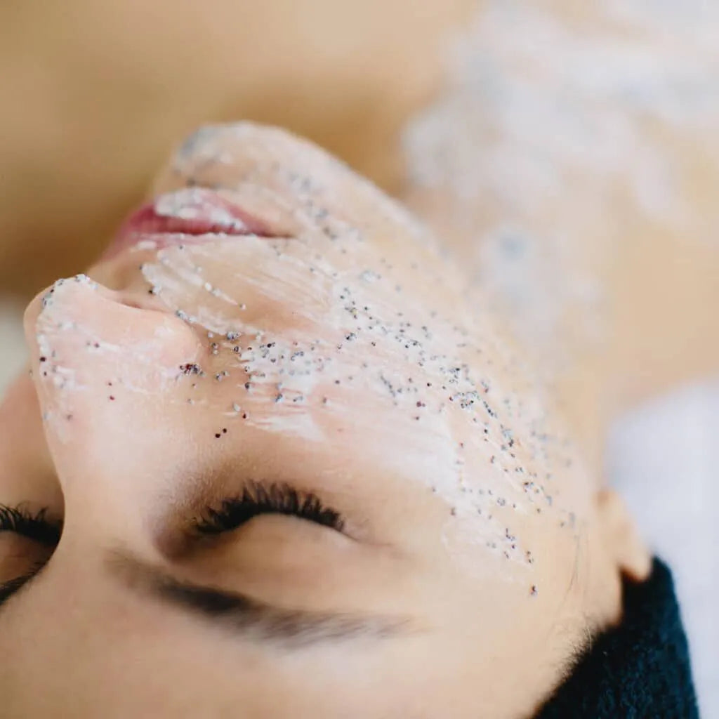 Mint Poppy Seed Polish